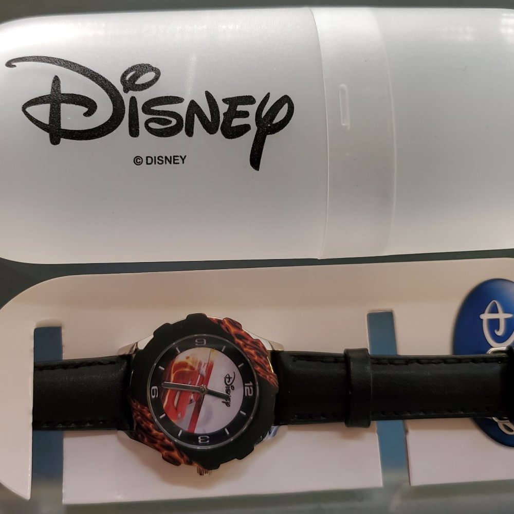 NEVER WORN Disney Pixar Cars Lightning McQueen Watch with Genuine Blk Leather Ba